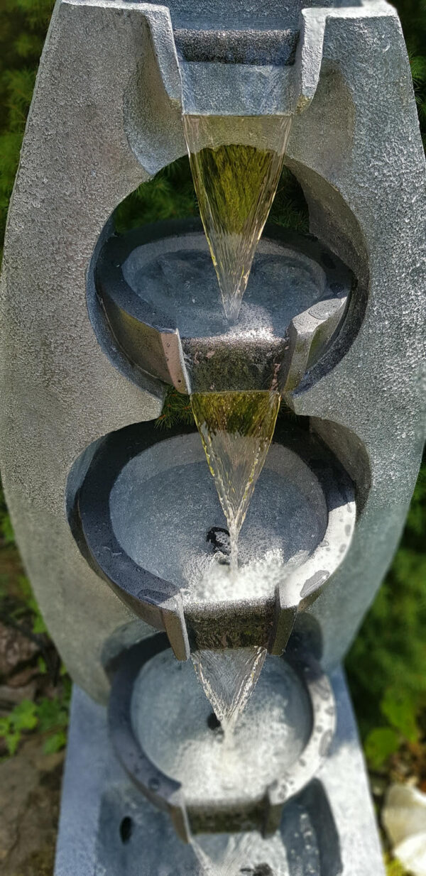 b66e04b57b418ec0223eabca2c1299e8.jpg 8f952d5e805336c632453cfe76dfac01